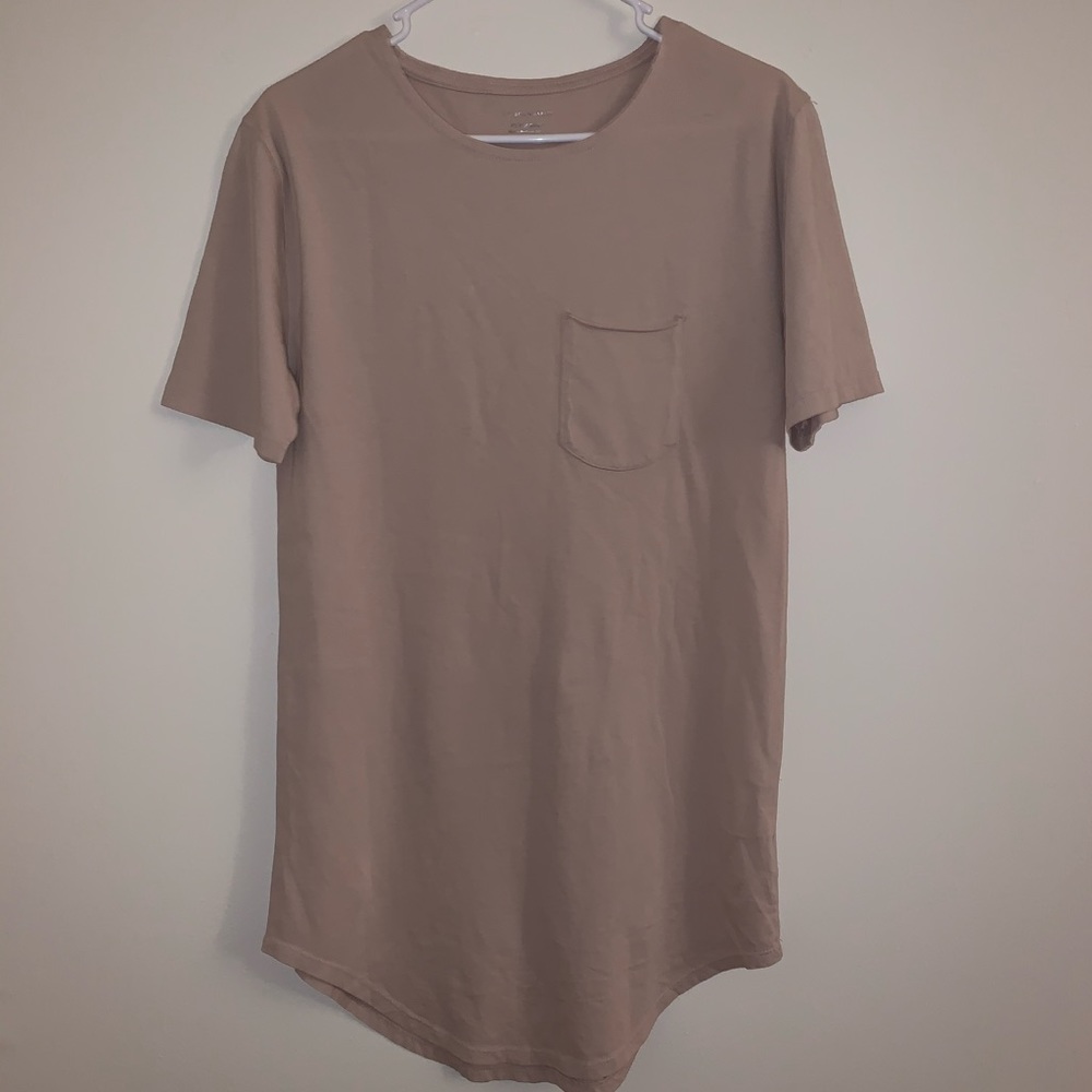 No Boundaries Tan Scalloped Long Tee Sz: XS